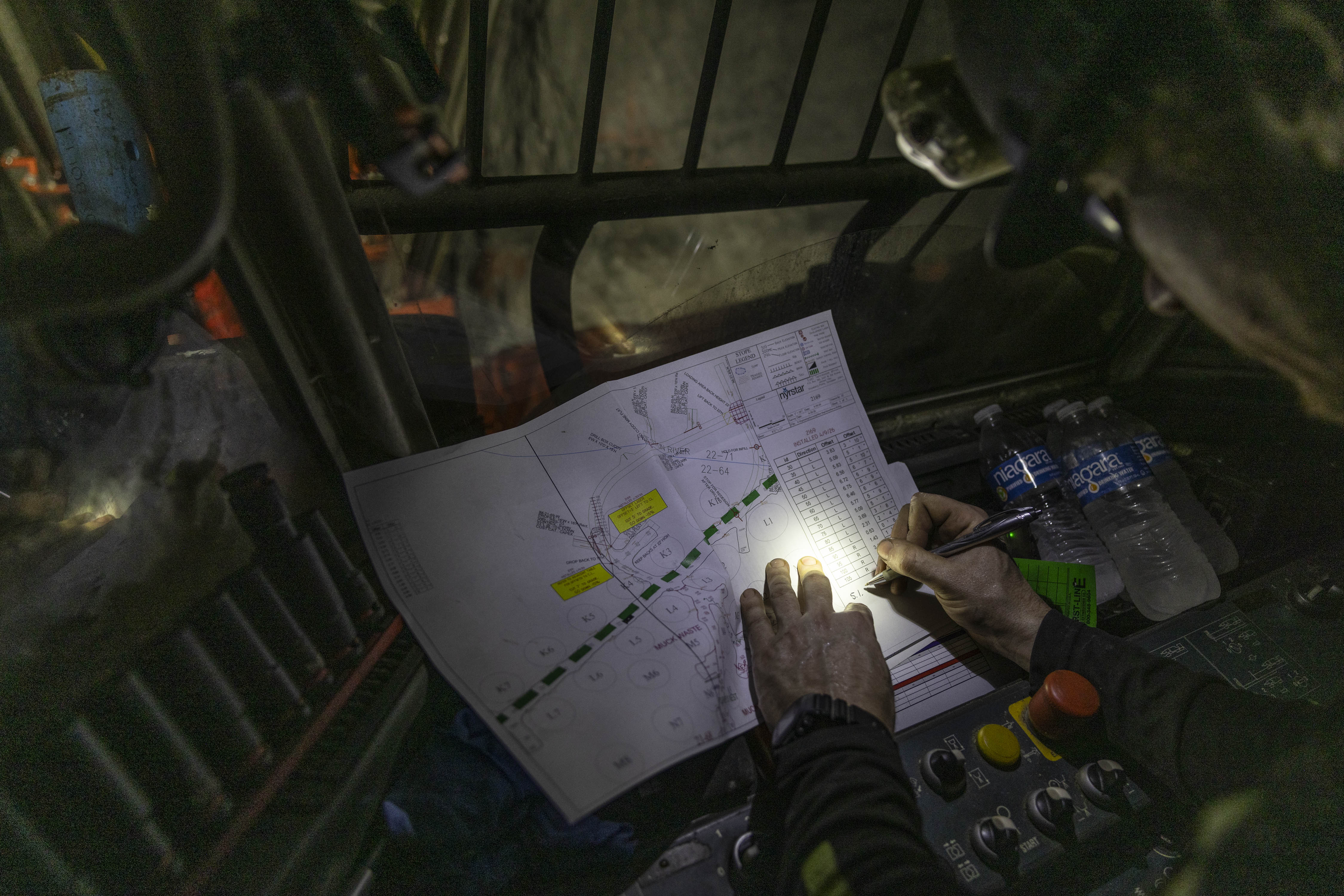 Underground mine development progress documentation